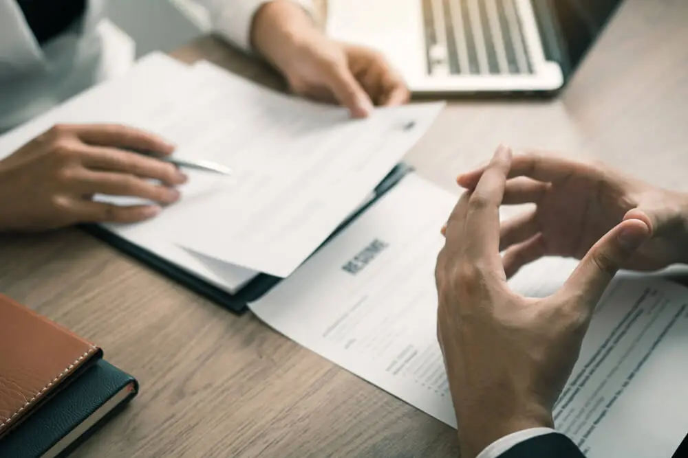 Que tipo de empresa deve emitir a declaracao de prestação de serviços